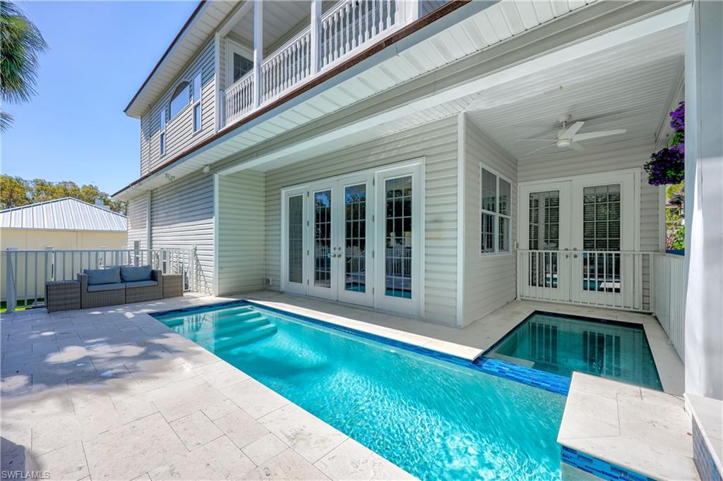 160 3rd ST N, Naples, Florida, 34102, United States, 3 Bedrooms Bedrooms, ,3.5 BathroomsBathrooms,Residential,For Sale,3rd ST N,1460923