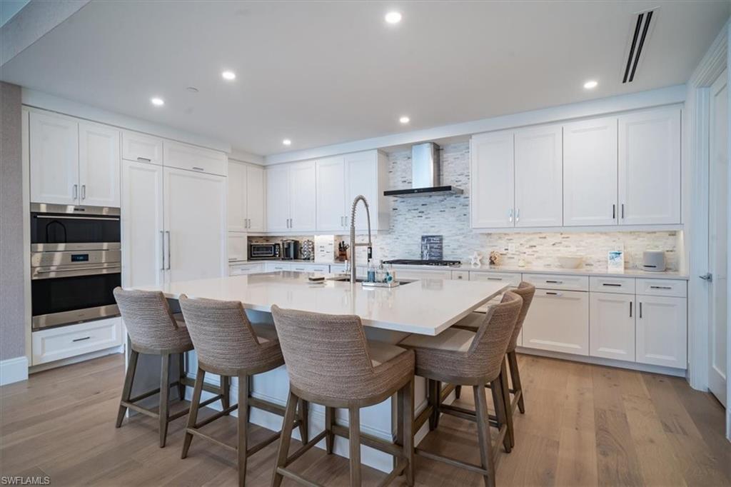 Naples, Florida, 34102, United States, 4 Bedrooms Bedrooms, ,4.5 BathroomsBathrooms,Residential,For Sale,1705781