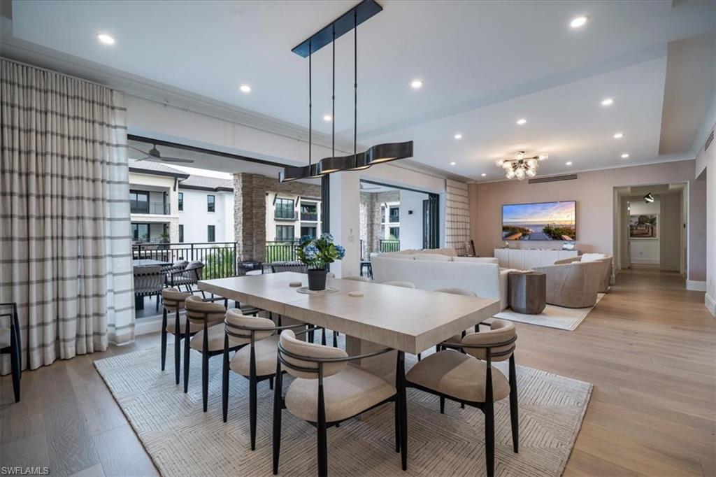 Naples, Florida, 34102, United States, 4 Bedrooms Bedrooms, ,4.5 BathroomsBathrooms,Residential,For Sale,1705781