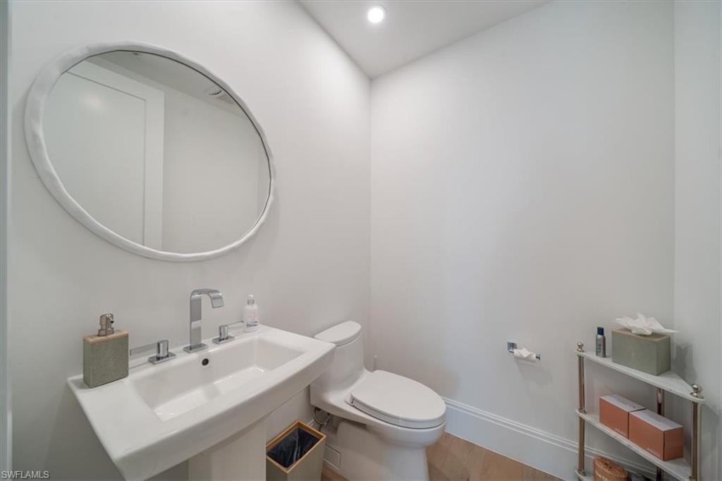 Naples, Florida, 34102, United States, 4 Bedrooms Bedrooms, ,4.5 BathroomsBathrooms,Residential,For Sale,1705781