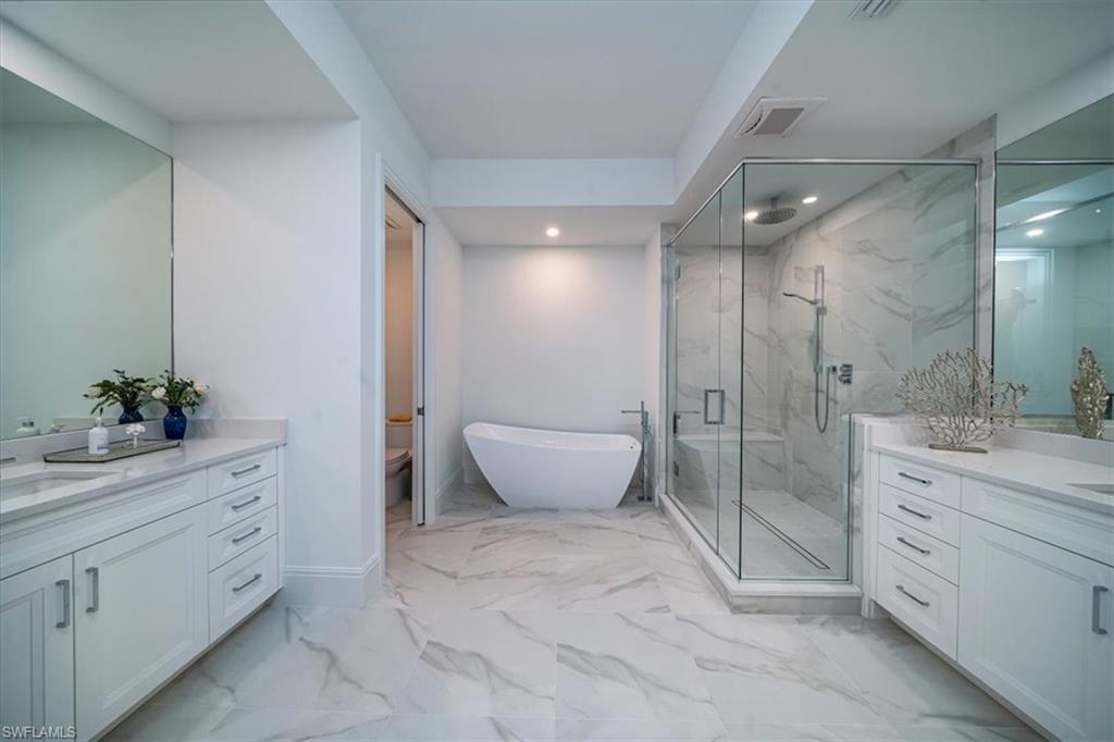 Naples, Florida, 34102, United States, 4 Bedrooms Bedrooms, ,4.5 BathroomsBathrooms,Residential,For Sale,1705781