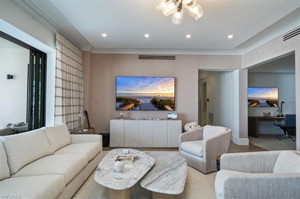 Naples, Florida, 34102, United States, 4 Bedrooms Bedrooms, ,4.5 BathroomsBathrooms,Residential,For Sale,1705781