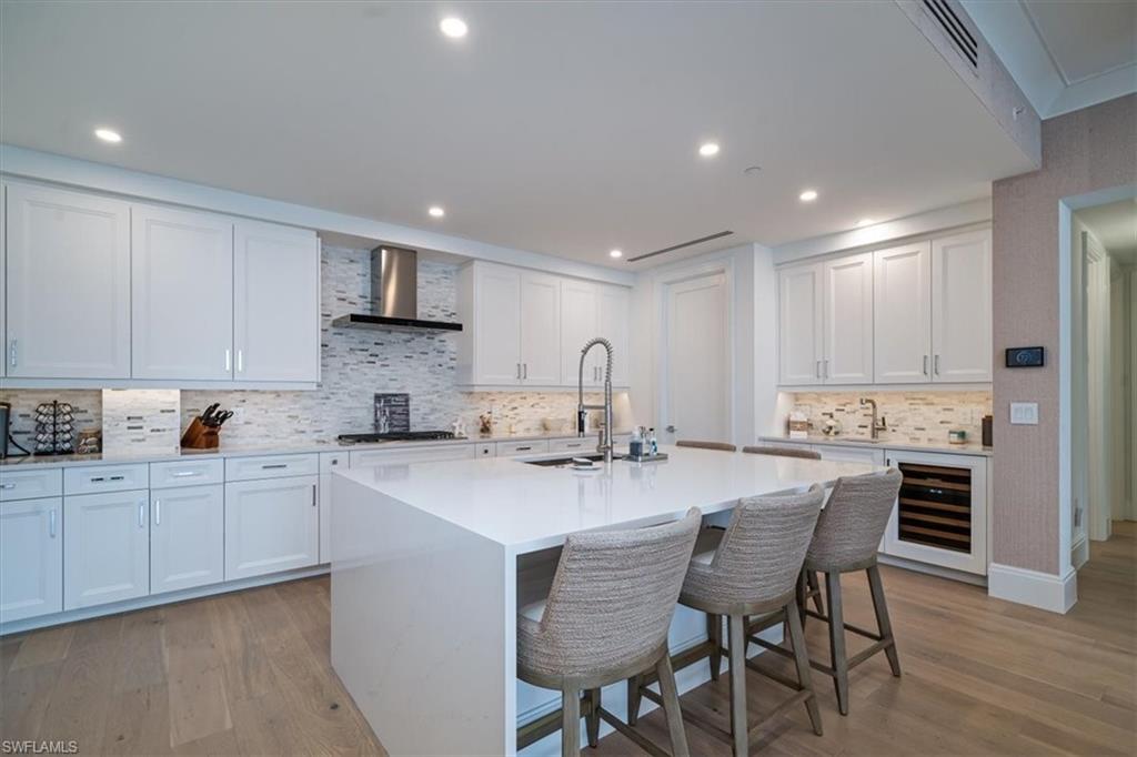 Naples, Florida, 34102, United States, 4 Bedrooms Bedrooms, ,4.5 BathroomsBathrooms,Residential,For Sale,1705781