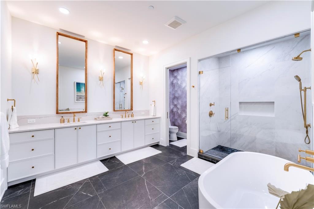 Naples, Florida, 34102, United States, 3 Bedrooms Bedrooms, ,3.5 BathroomsBathrooms,Residential,For Sale,1968126