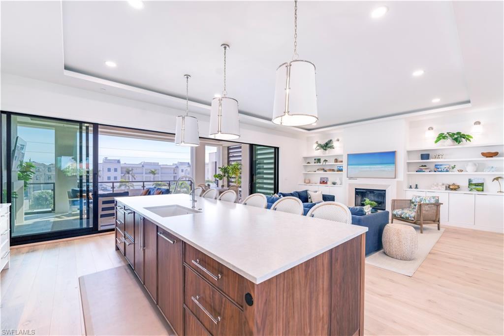 Naples, Florida, 34102, United States, 3 Bedrooms Bedrooms, ,3.5 BathroomsBathrooms,Residential,For Sale,1968126