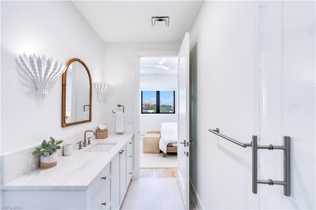 Naples, Florida, 34102, United States, 3 Bedrooms Bedrooms, ,3.5 BathroomsBathrooms,Residential,For Sale,1968126