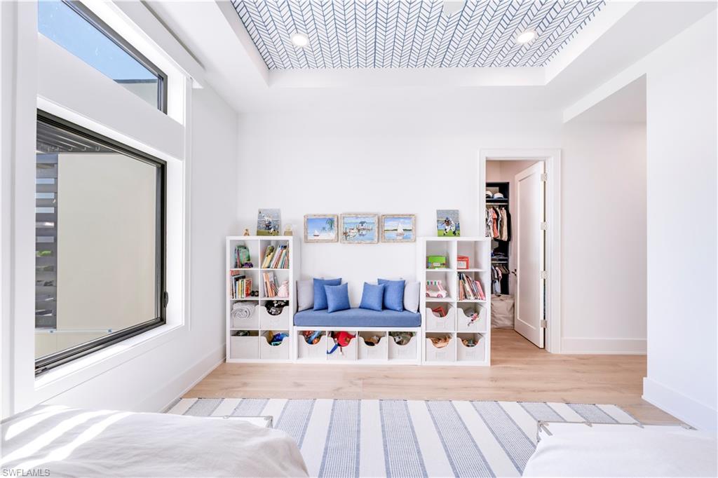 Naples, Florida, 34102, United States, 3 Bedrooms Bedrooms, ,3.5 BathroomsBathrooms,Residential,For Sale,1968126