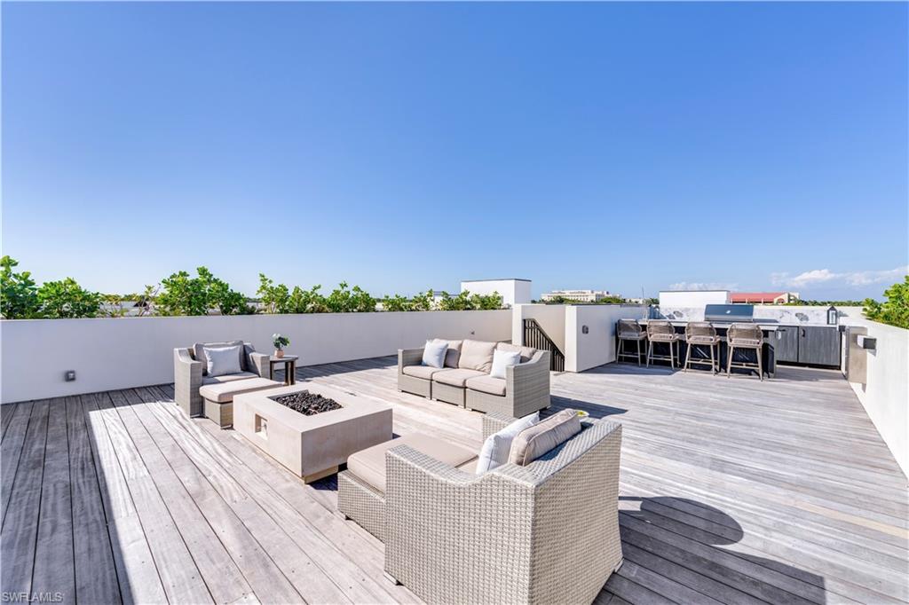 Naples, Florida, 34102, United States, 3 Bedrooms Bedrooms, ,3.5 BathroomsBathrooms,Residential,For Sale,1968126