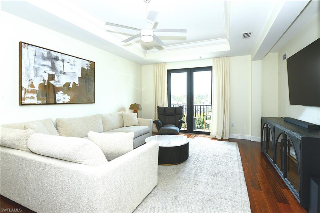 Naples, Florida, 34102, United States, 3 Bedrooms Bedrooms, ,4 BathroomsBathrooms,Residential,For Sale,1876797