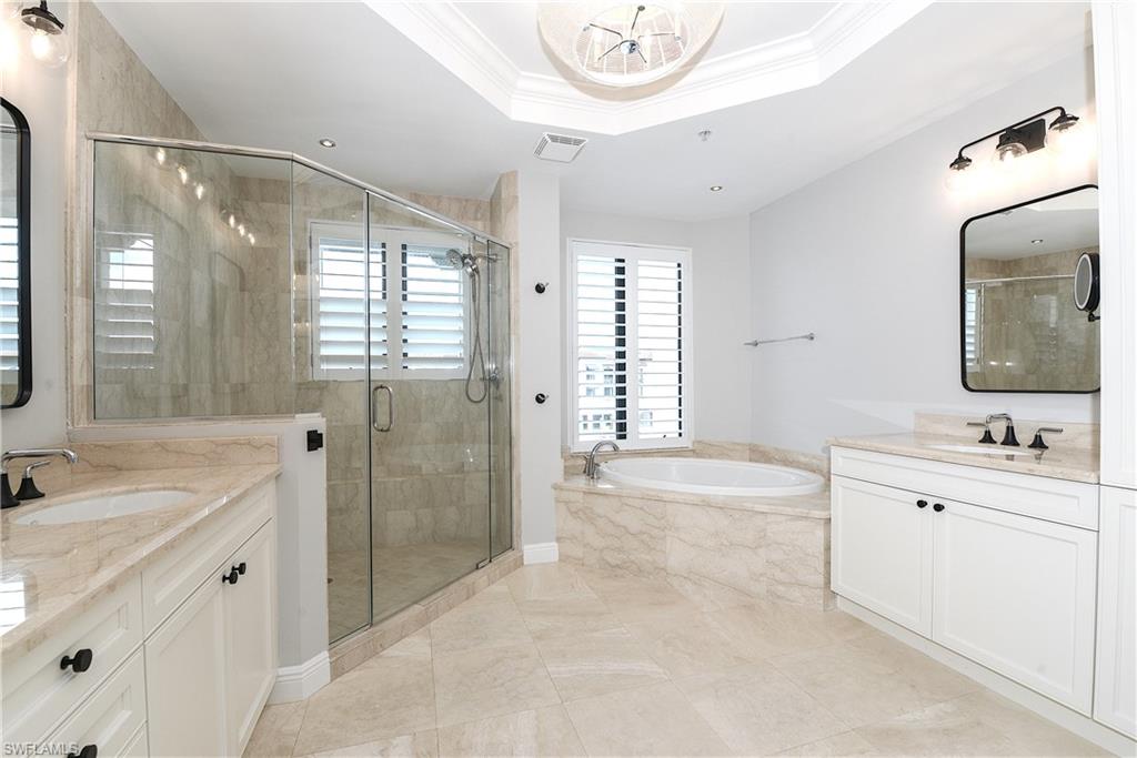 Naples, Florida, 34102, United States, 3 Bedrooms Bedrooms, ,4 BathroomsBathrooms,Residential,For Sale,1876797