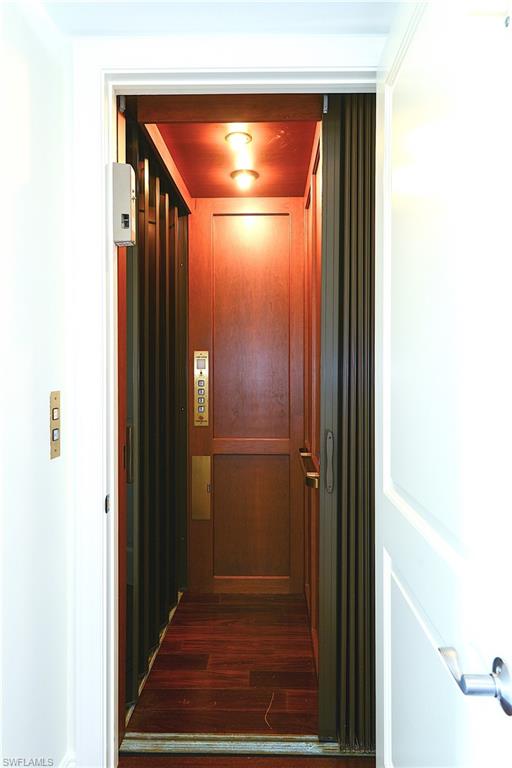 Naples, Florida, 34102, United States, 3 Bedrooms Bedrooms, ,4 BathroomsBathrooms,Residential,For Sale,1876797