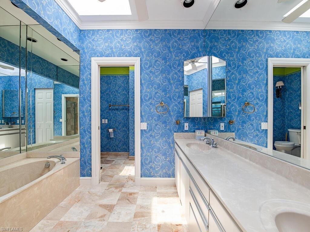 Naples, Florida, 34102, United States, 5 Bedrooms Bedrooms, ,5 BathroomsBathrooms,Residential,For Sale,1778644