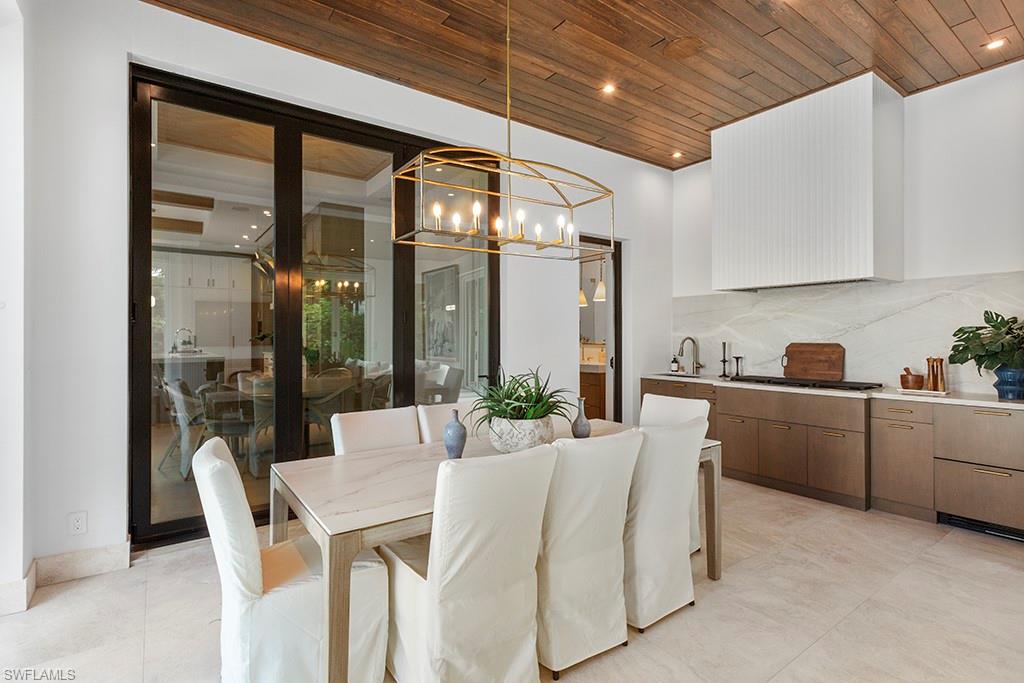 Naples, Florida, 34102, United States, 5 Bedrooms Bedrooms, ,6.5 BathroomsBathrooms,Residential,For Sale,1860210