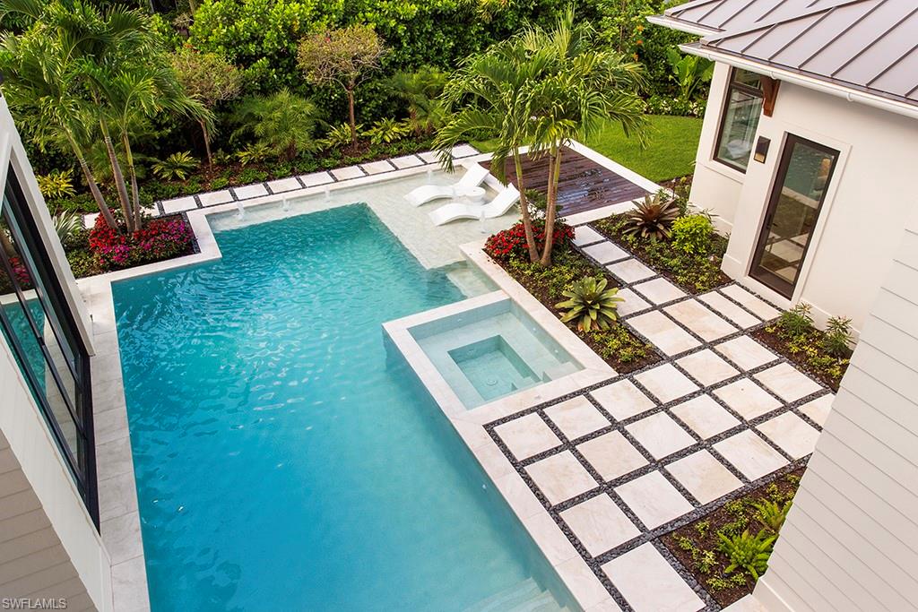 Naples, Florida, 34102, United States, 5 Bedrooms Bedrooms, ,6.5 BathroomsBathrooms,Residential,For Sale,1860210