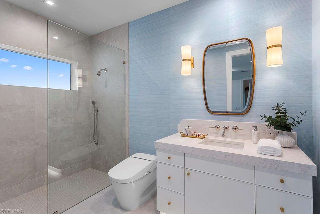 Naples, Florida, 34102, United States, 5 Bedrooms Bedrooms, ,6.5 BathroomsBathrooms,Residential,For Sale,1860210