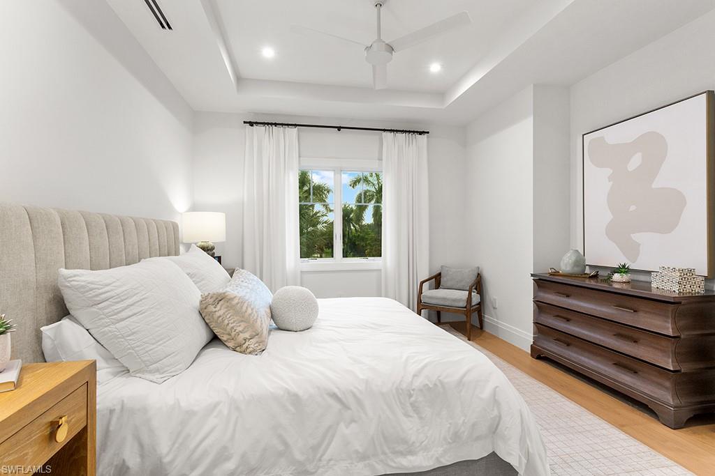 Naples, Florida, 34102, United States, 5 Bedrooms Bedrooms, ,6.5 BathroomsBathrooms,Residential,For Sale,1860210