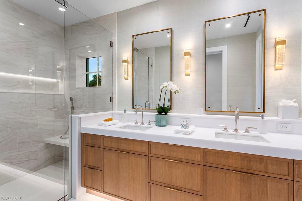 Naples, Florida, 34102, United States, 5 Bedrooms Bedrooms, ,6.5 BathroomsBathrooms,Residential,For Sale,1860210