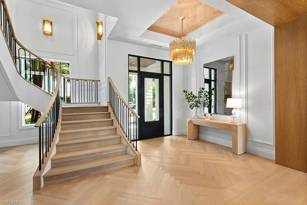 Naples, Florida, 34102, United States, 5 Bedrooms Bedrooms, ,6.5 BathroomsBathrooms,Residential,For Sale,1860210