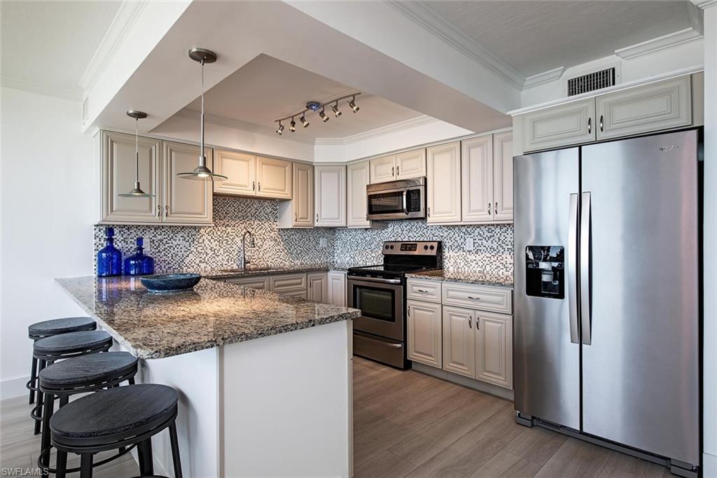 Naples, Florida, 34108, United States, 2 Bedrooms Bedrooms, ,2 BathroomsBathrooms,Residential,For Sale,1863154