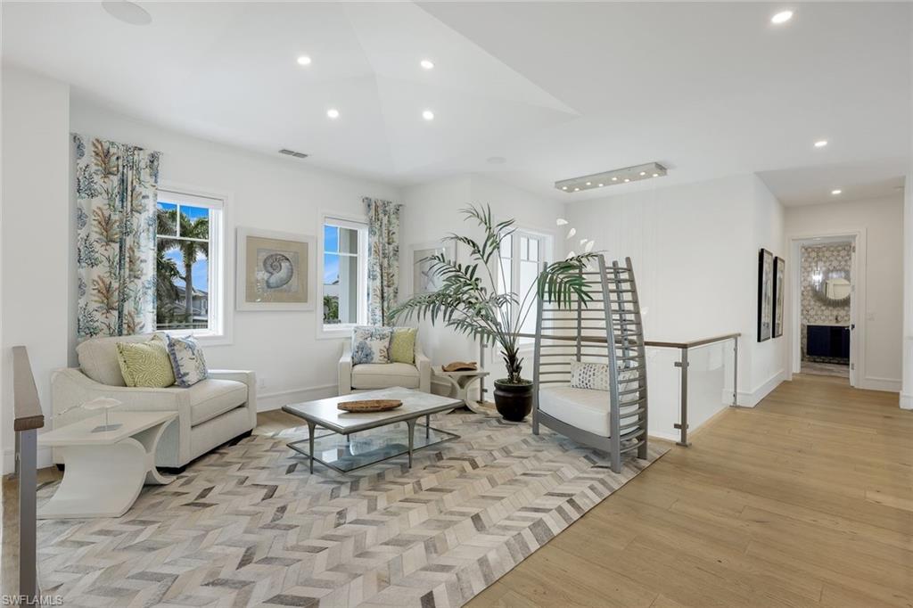 Naples, Florida, 34103, United States, 5 Bedrooms Bedrooms, ,4.5 BathroomsBathrooms,Residential,For Sale,1886728