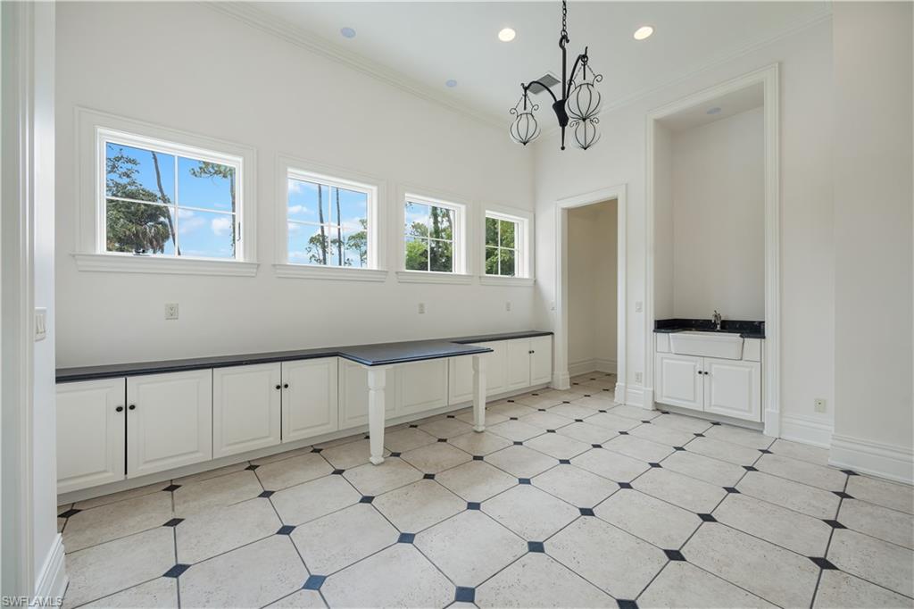 Naples, Florida, 34105, United States, 6 Bedrooms Bedrooms, ,6.5 BathroomsBathrooms,Residential,For Sale,1892552