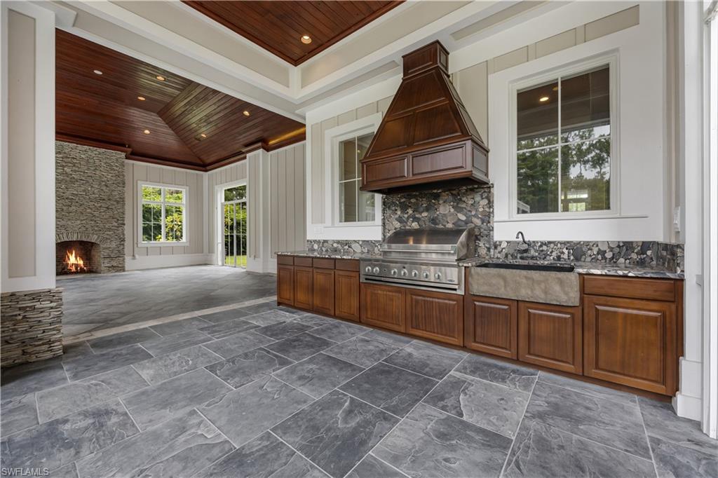 Naples, Florida, 34105, United States, 6 Bedrooms Bedrooms, ,6.5 BathroomsBathrooms,Residential,For Sale,1892552