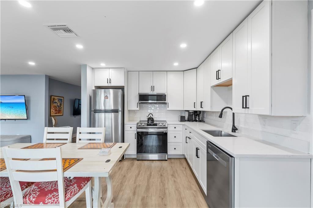 Naples, Florida, 34108, United States, 9 Bedrooms Bedrooms, ,7.5 BathroomsBathrooms,Residential,For Sale,1909030