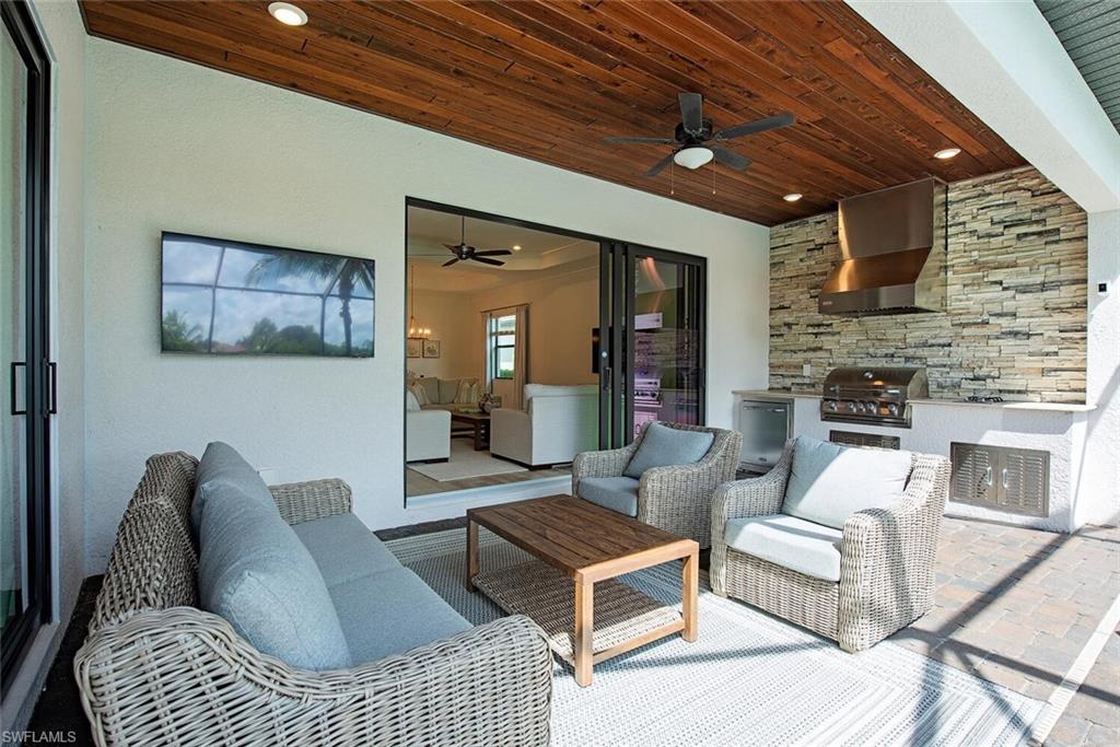 Naples, Florida, 34120, United States, 4 Bedrooms Bedrooms, ,4 BathroomsBathrooms,Residential,For Sale,1927622