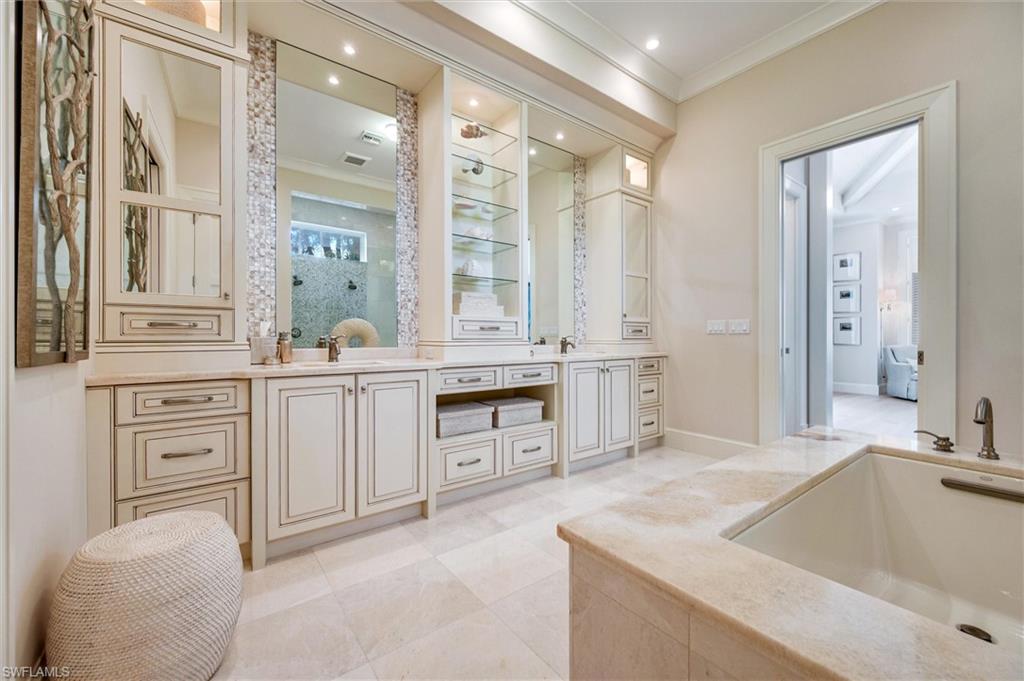 Naples, Florida, 34103, United States, 4 Bedrooms Bedrooms, ,5 BathroomsBathrooms,Residential,For Sale,1959995