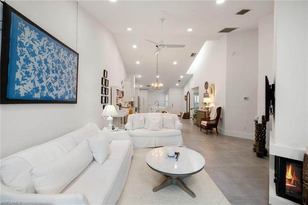 Naples, Florida, 34103, United States, 2 Bedrooms Bedrooms, ,2 BathroomsBathrooms,Residential,For Sale,1963433