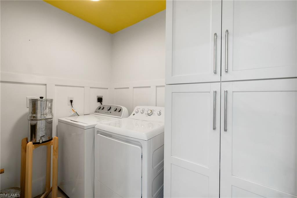 Naples, Florida, 34103, United States, 2 Bedrooms Bedrooms, ,2 BathroomsBathrooms,Residential,For Sale,1963433