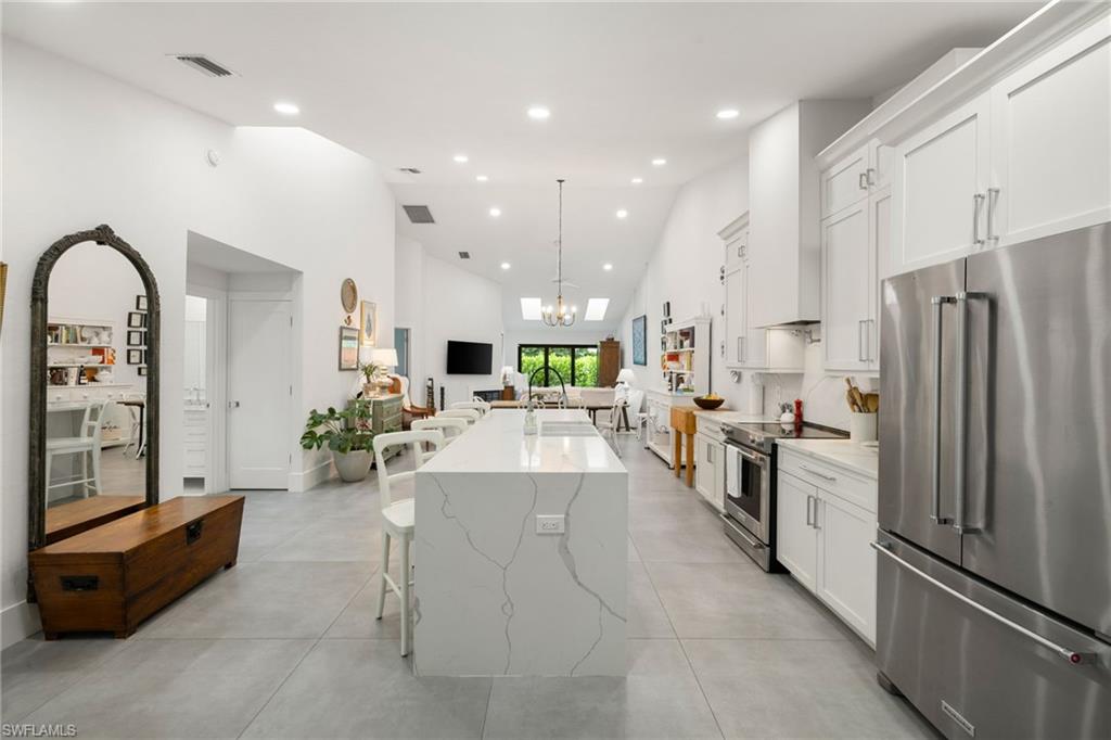 Naples, Florida, 34103, United States, 2 Bedrooms Bedrooms, ,2 BathroomsBathrooms,Residential,For Sale,1963433