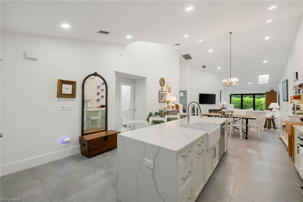 Naples, Florida, 34103, United States, 2 Bedrooms Bedrooms, ,2 BathroomsBathrooms,Residential,For Sale,1963433