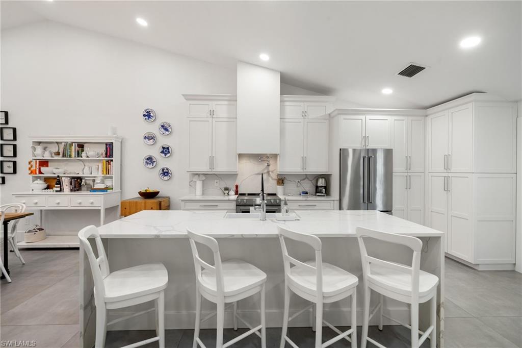 Naples, Florida, 34103, United States, 2 Bedrooms Bedrooms, ,2 BathroomsBathrooms,Residential,For Sale,1963433