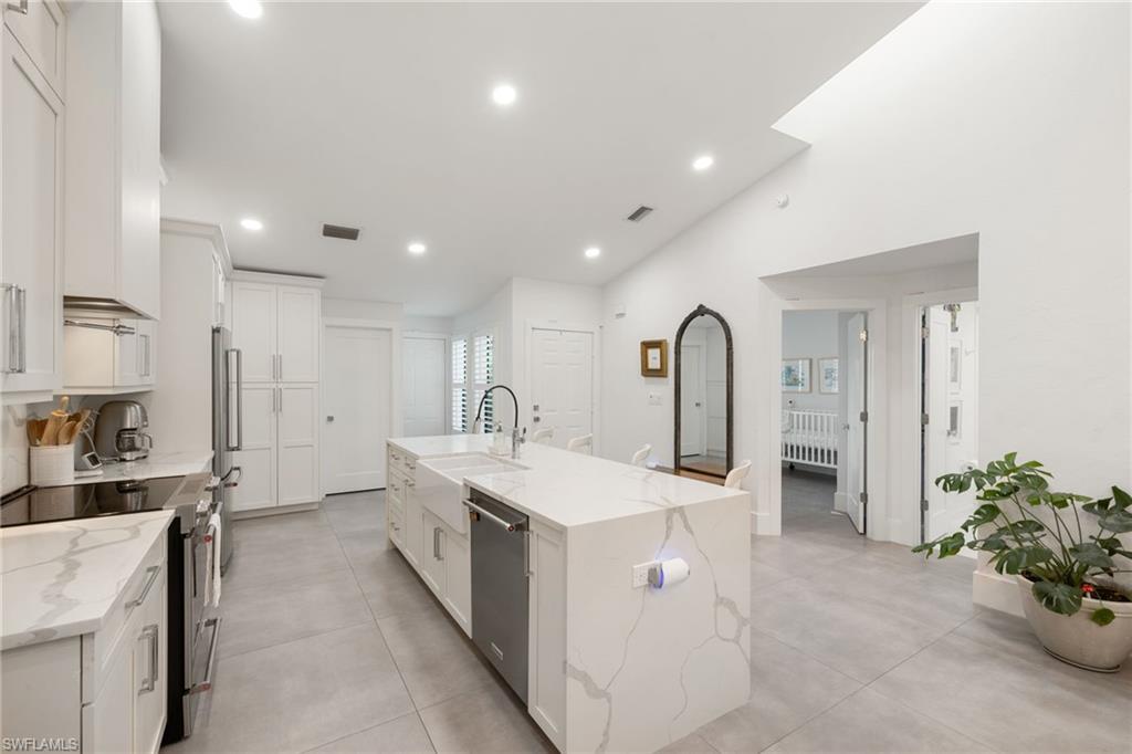 Naples, Florida, 34103, United States, 2 Bedrooms Bedrooms, ,2 BathroomsBathrooms,Residential,For Sale,1963433