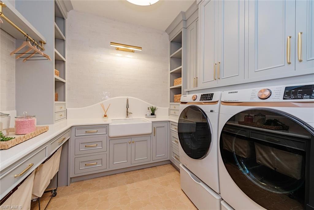 Naples, Florida, 34119, United States, 6 Bedrooms Bedrooms, ,7.5 BathroomsBathrooms,Residential,For Sale,1960005