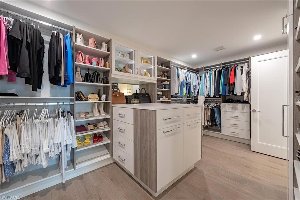 Naples, Florida, 34110, United States, 4 Bedrooms Bedrooms, ,4 BathroomsBathrooms,Residential,For Sale,1960004