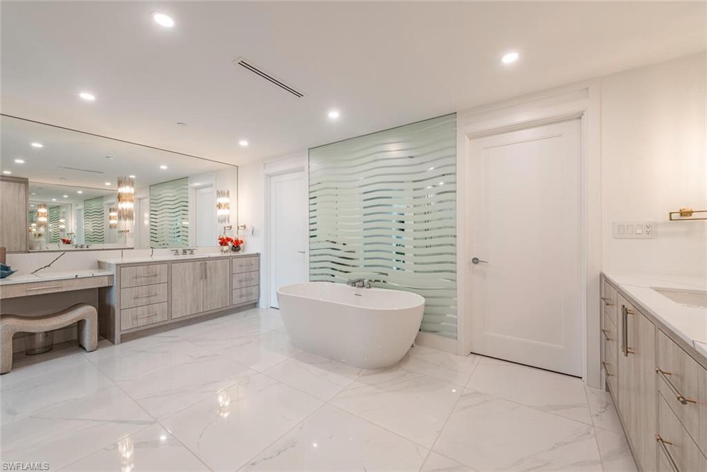 Naples, Florida, 34110, United States, 4 Bedrooms Bedrooms, ,4 BathroomsBathrooms,Residential,For Sale,1960004