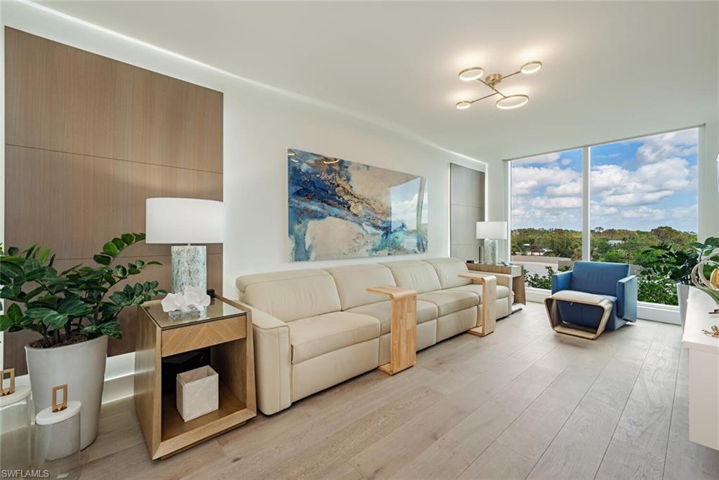 Naples, Florida, 34110, United States, 4 Bedrooms Bedrooms, ,4 BathroomsBathrooms,Residential,For Sale,1960004