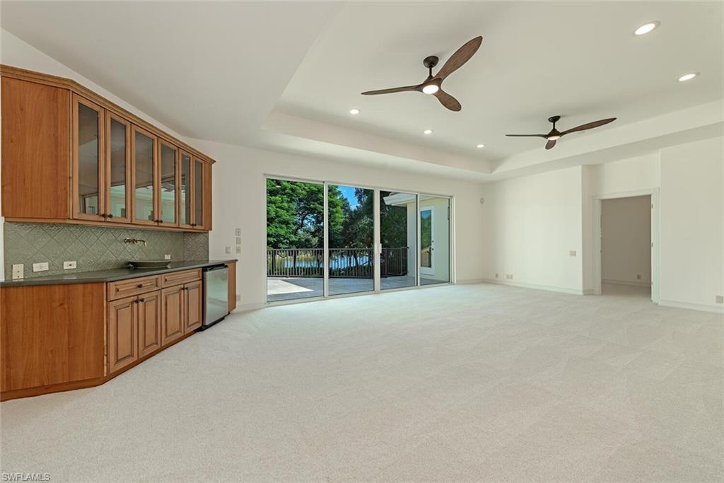 Naples, Florida, 34110, United States, 6 Bedrooms Bedrooms, ,7 BathroomsBathrooms,Residential,For Sale,1995296