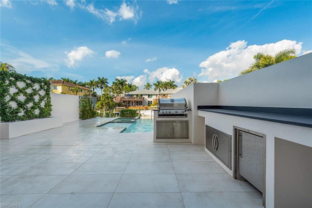 Naples, Florida, 34102, United States, 3 Bedrooms Bedrooms, ,3.5 BathroomsBathrooms,Residential,For Sale,2002674