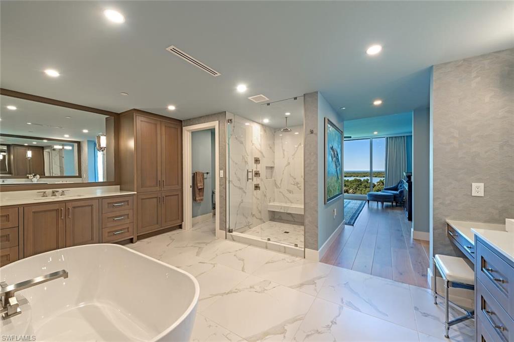 Naples, Florida, 34110, United States, 3 Bedrooms Bedrooms, ,3.5 BathroomsBathrooms,Residential,For Sale,1992630